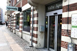 Valby Apotek v/ Koncernapoteker Kenneth B. Lokind – København